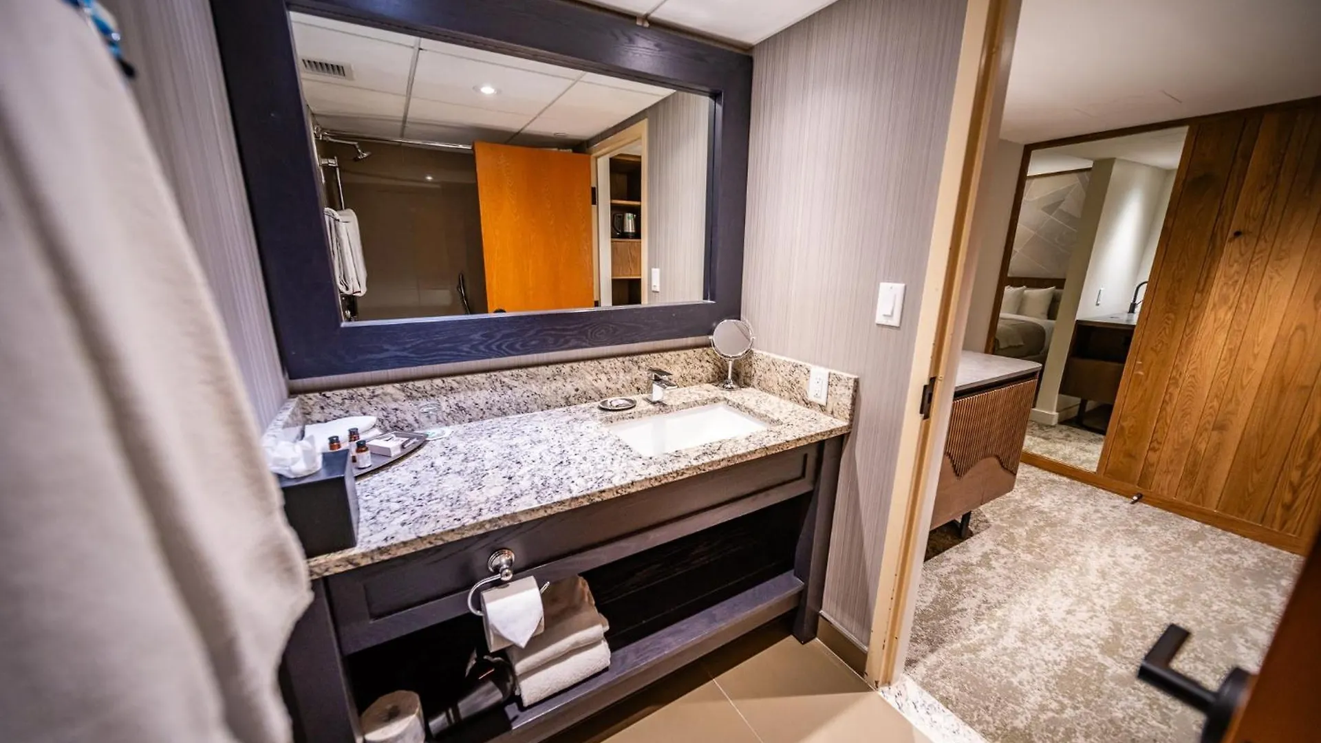 Banff Park Lodge Канада