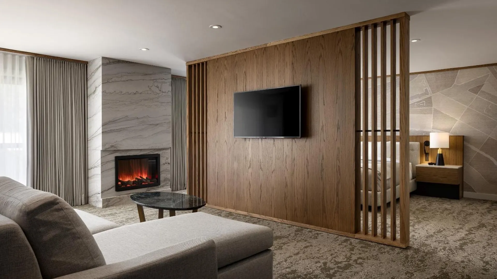 Banff Park Lodge Отель