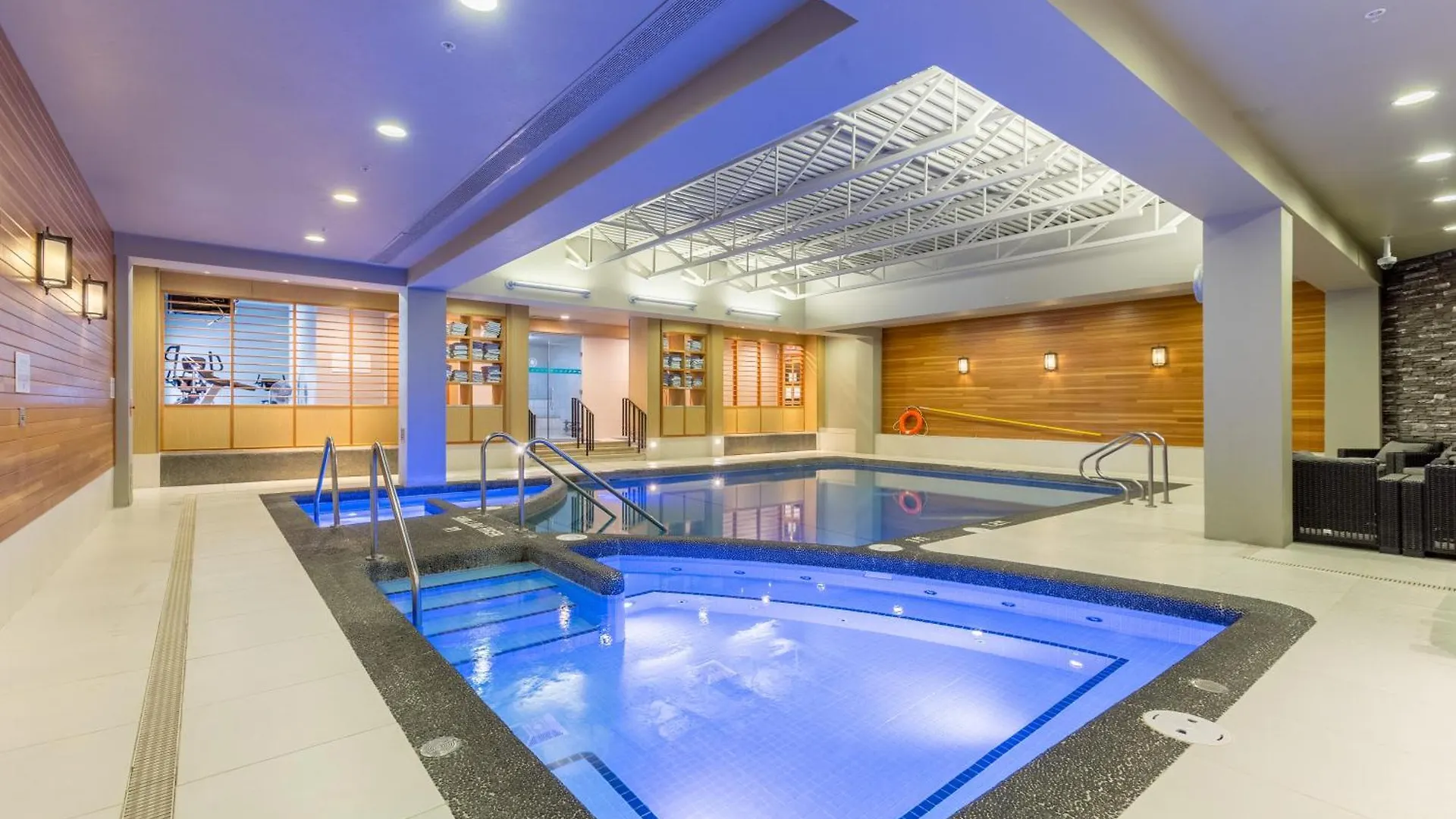 Banff Park Lodge 3*,